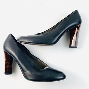STUARY WEITZMAN Black Leather Heels